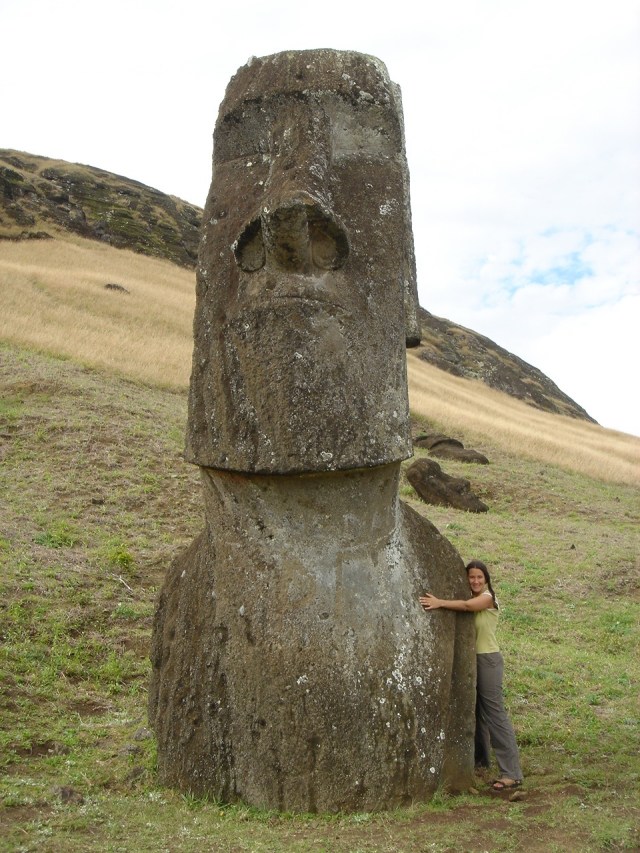 Zena Shapter Easter Island, Chile